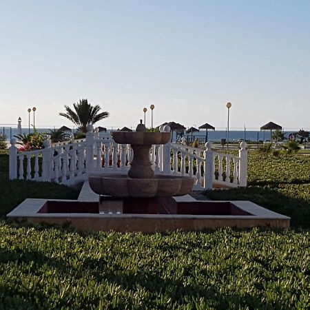 Casa Baja Naturista Con Patio En Primera Linea De Playa Con Piscina Comunitaria! Vera Luaran gambar