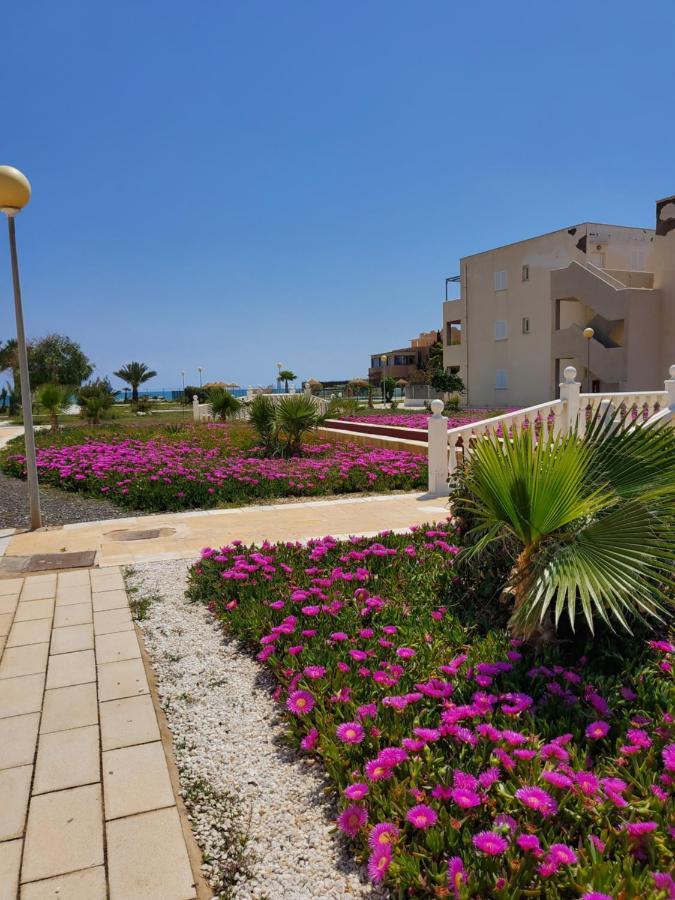 Casa Baja Naturista Con Patio En Primera Linea De Playa Con Piscina Comunitaria! Vera Luaran gambar