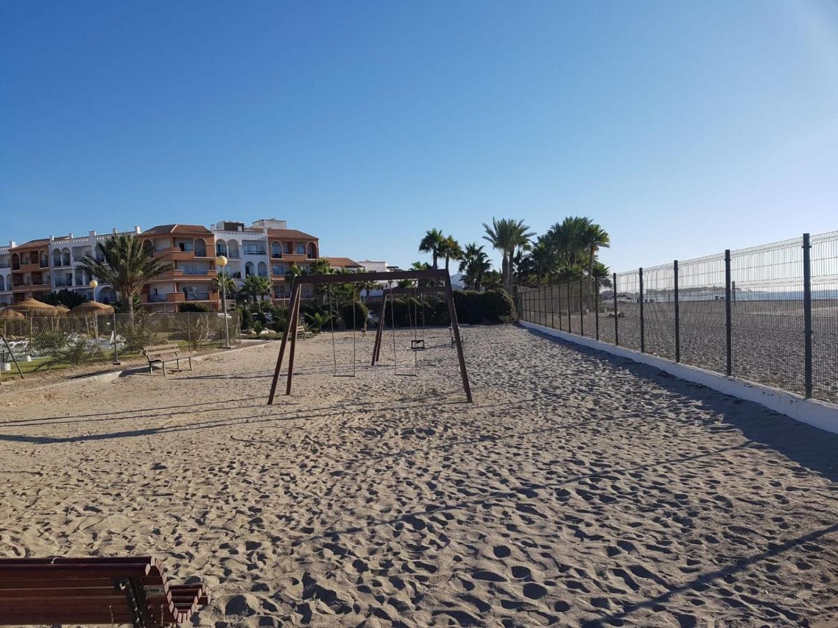Casa Baja Naturista Con Patio En Primera Linea De Playa Con Piscina Comunitaria! Vera Luaran gambar